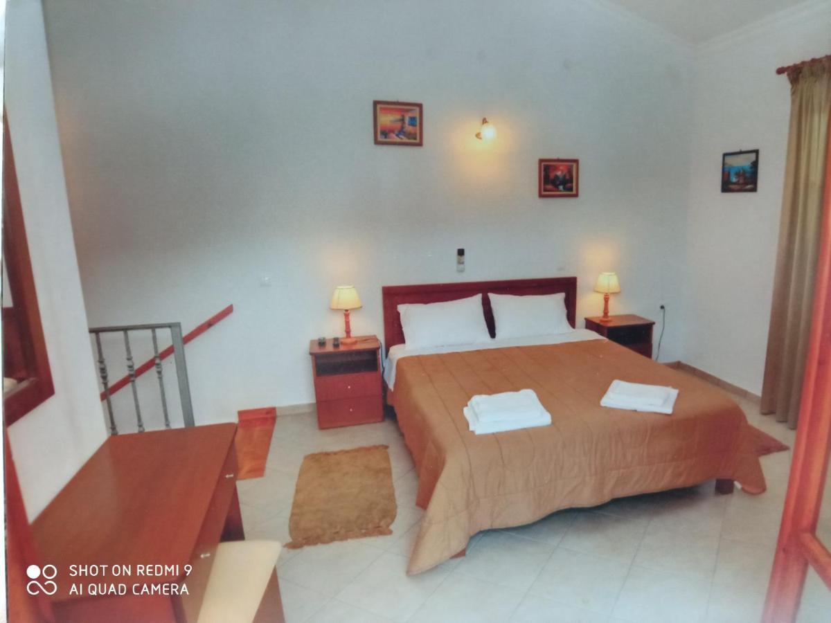 Soustas Apartments Longos  Ngoại thất bức ảnh