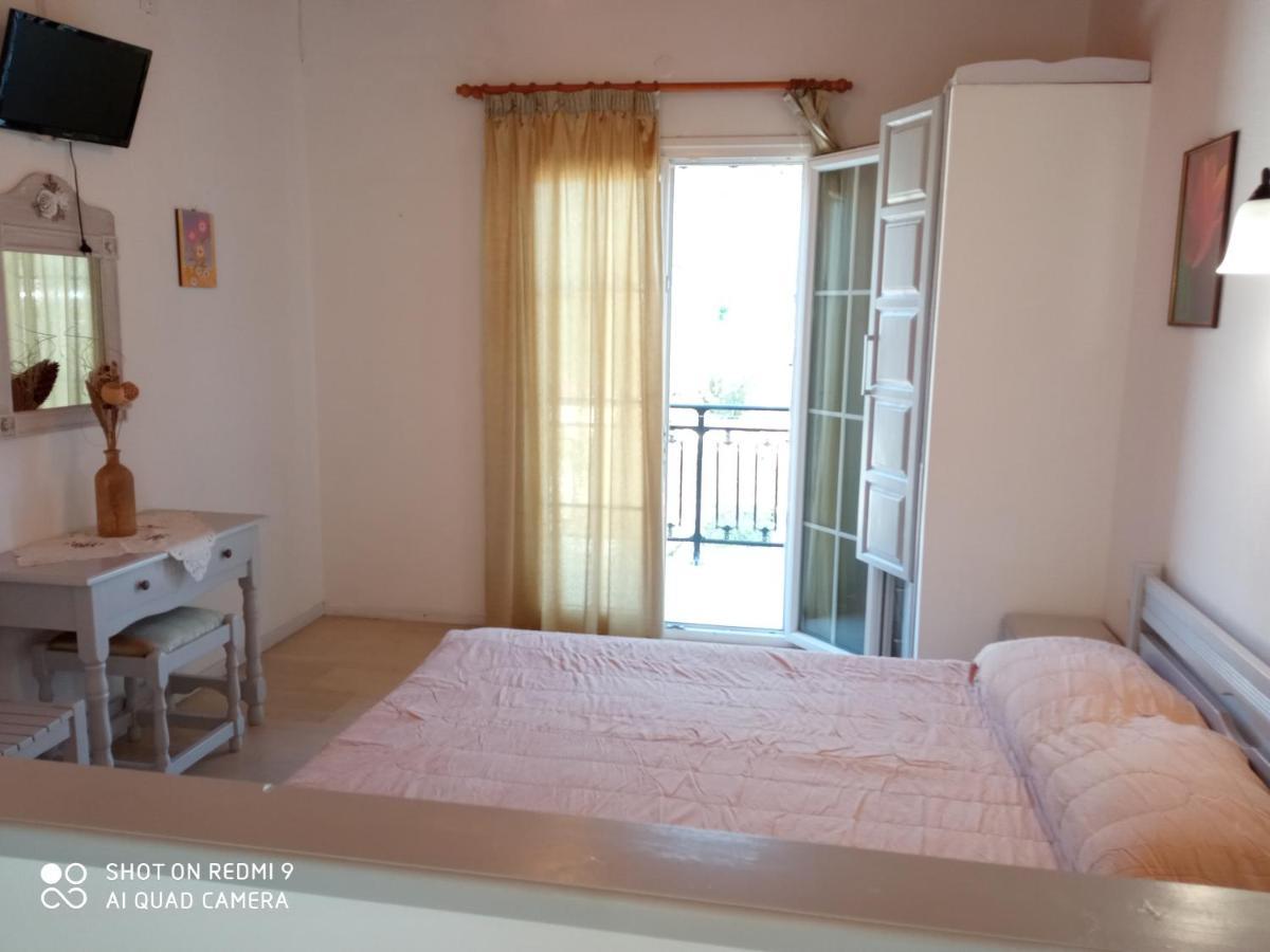 Soustas Apartments Longos  Ngoại thất bức ảnh