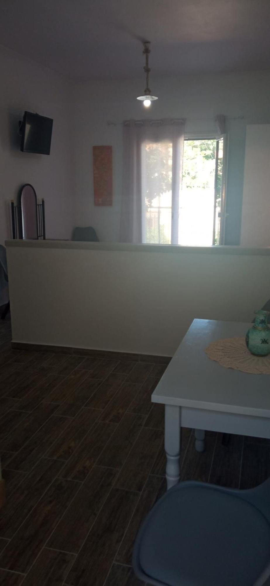 Soustas Apartments Longos  Ngoại thất bức ảnh