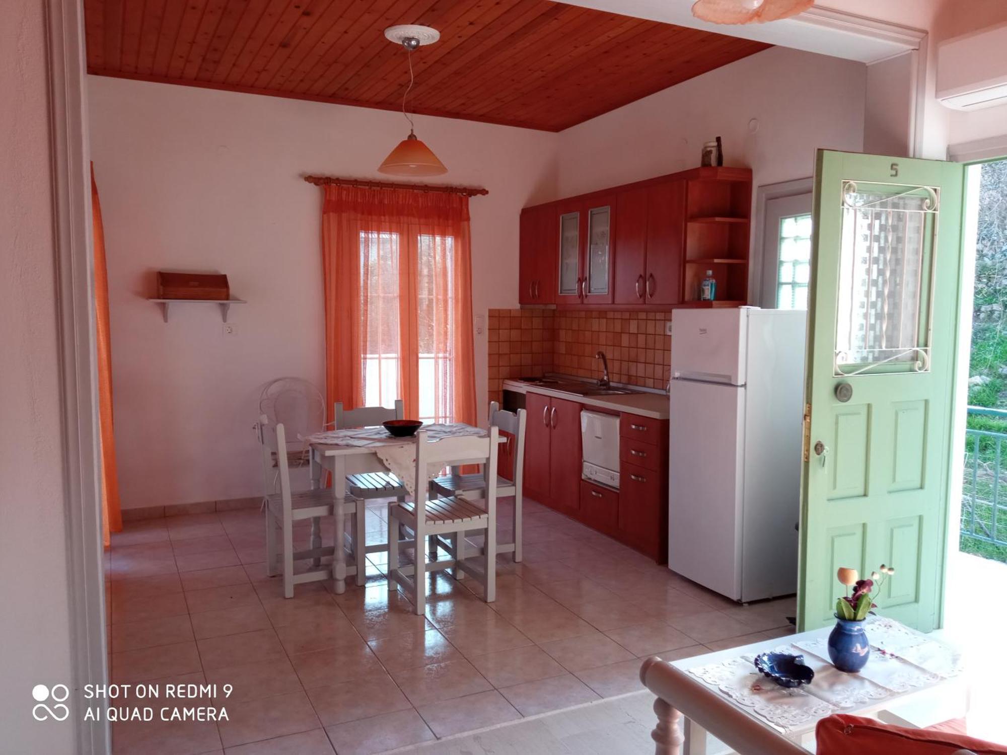 Soustas Apartments Longos  Ngoại thất bức ảnh
