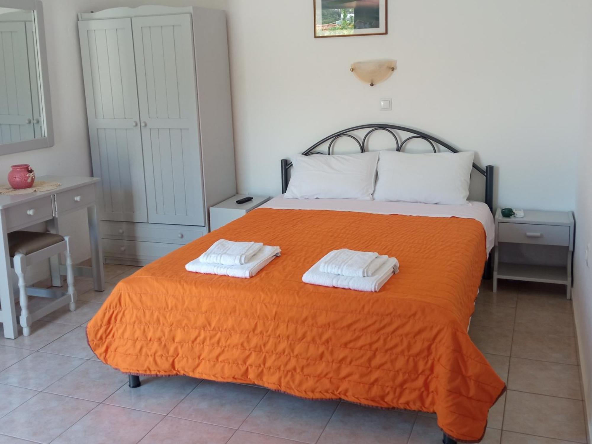 Soustas Apartments Longos  Phòng bức ảnh